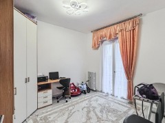 QUADRILOCALE CON BOX E CANTINA!! - 12