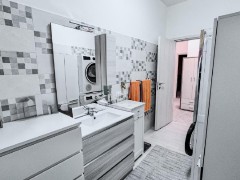 QUADRILOCALE CON BOX E CANTINA!! - 17