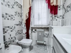 QUADRILOCALE CON BOX E CANTINA!! - 18