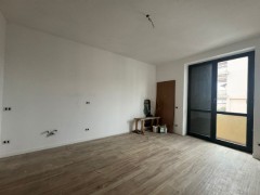 UNICO TRILOCALE IN VILLA A CABIATE - 2