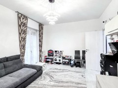 QUADRILOCALE CON BOX E CANTINA!! - 6