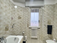 AMPIO E LUMINOSO TRILOCALE!! - 12